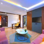 Golden Tulip Agra