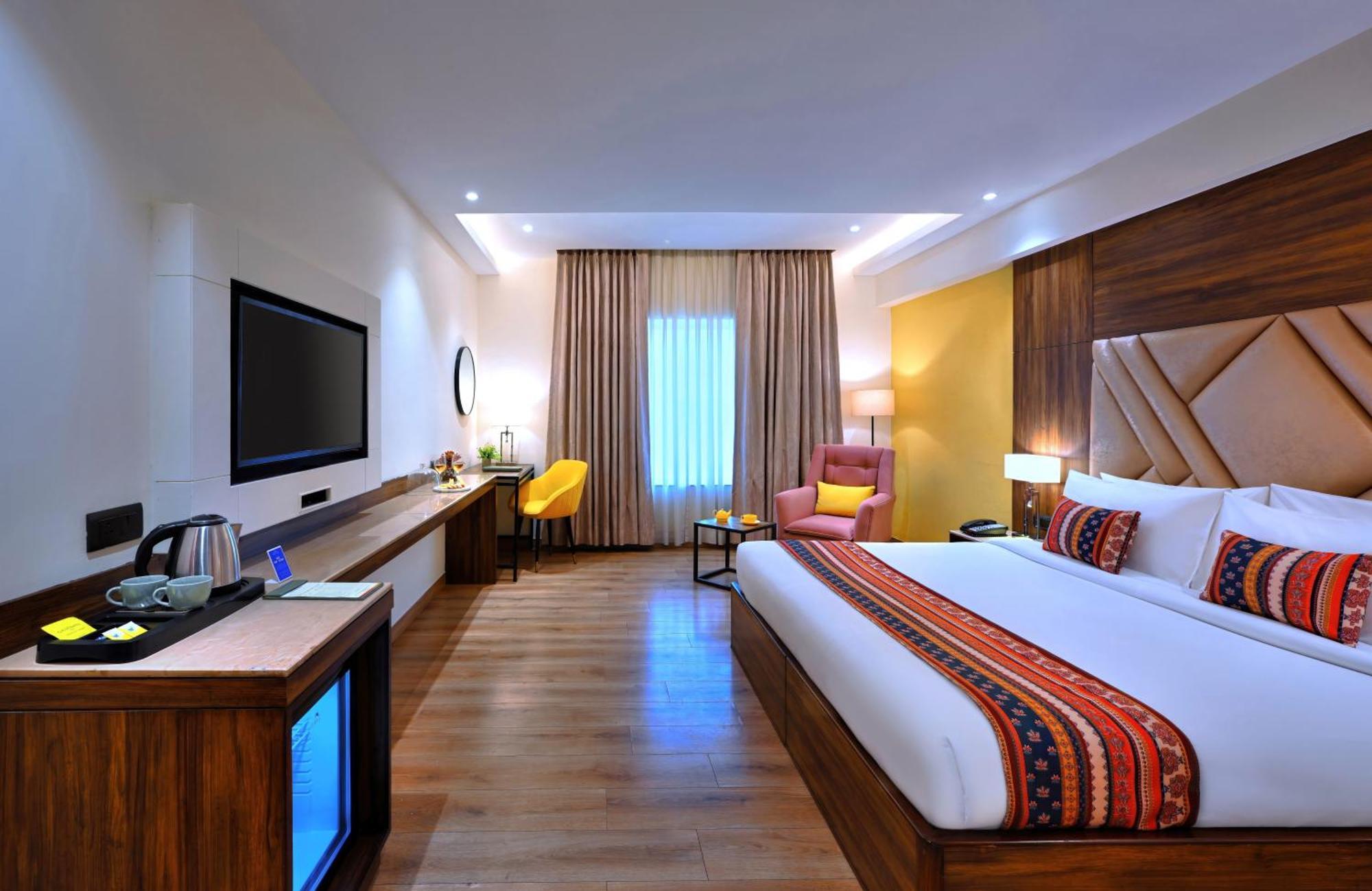 Golden Tulip Agra 4*